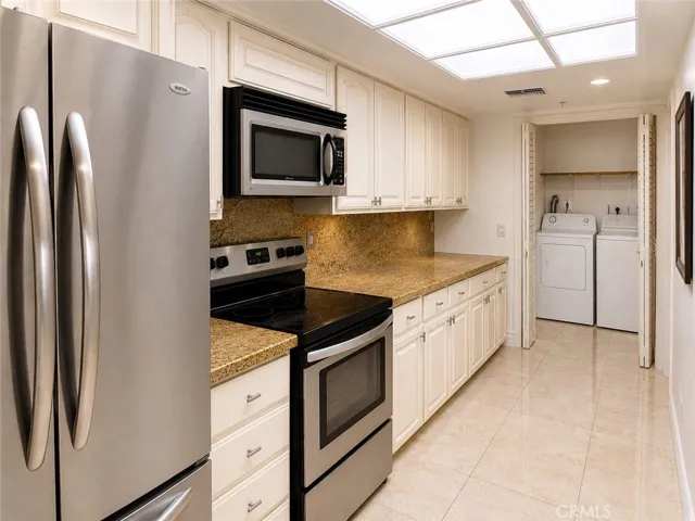 10660 Wilshire 309, Los Angeles, California 90024