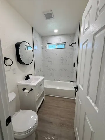 1607 W 69th, Los Angeles, California 90047