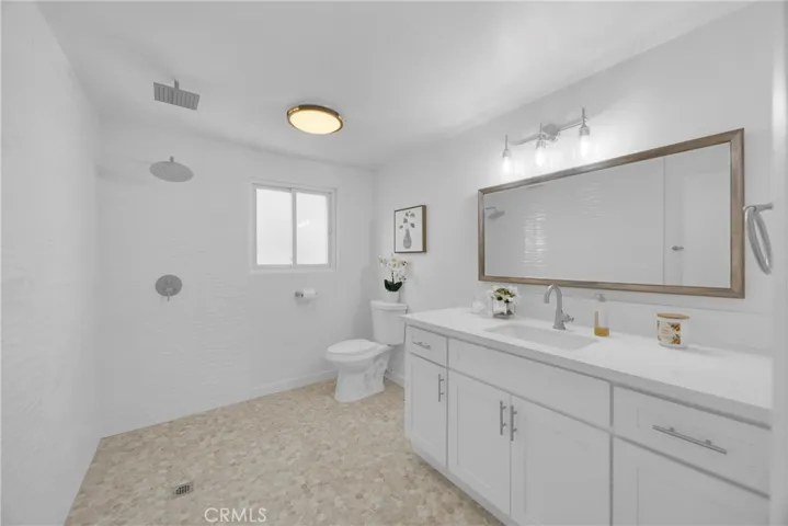 8101 Redford Lane, La Palma, California 90623