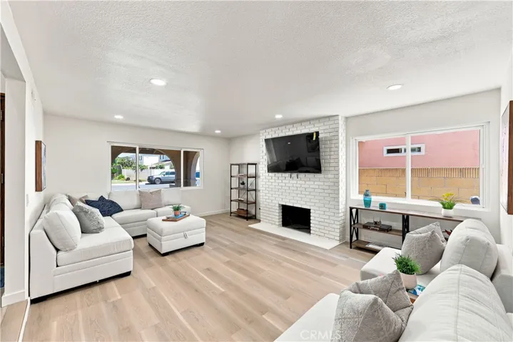 8101 Redford Lane, La Palma, California 90623