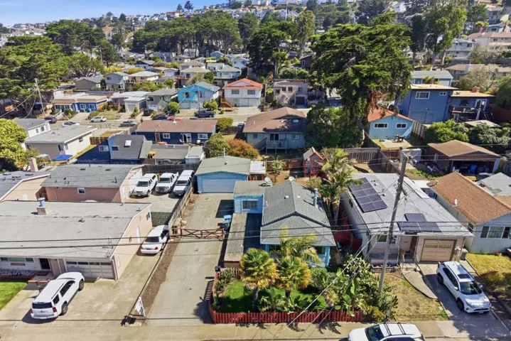 335 Monterey Road, Pacifica, California 94044