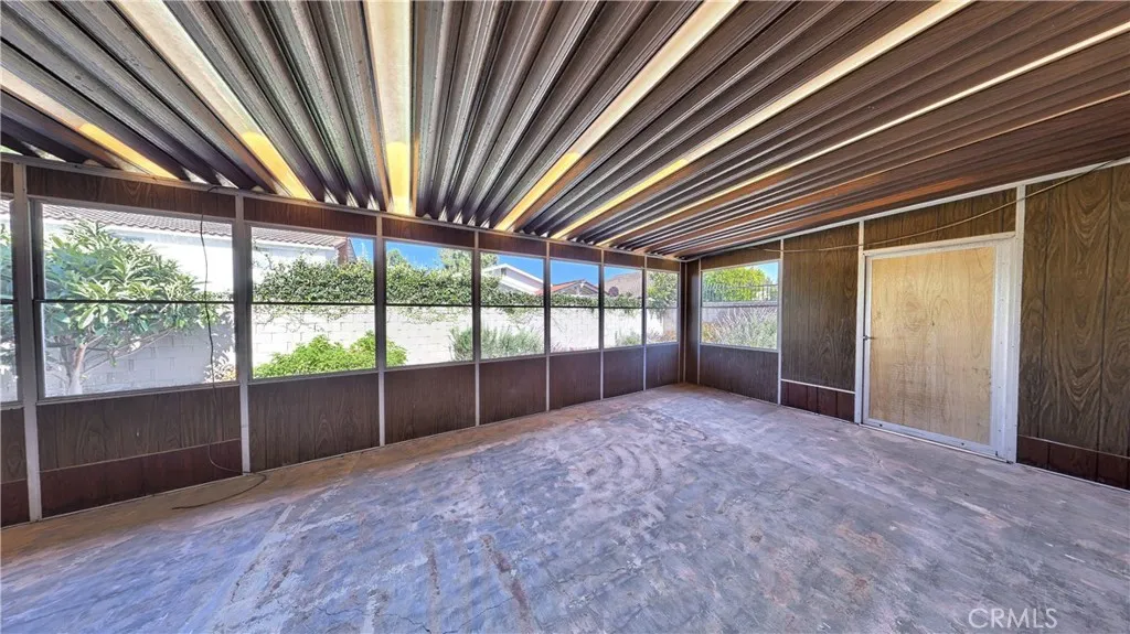 Photos may include virtual staging and / or alternation for visualization purposes.