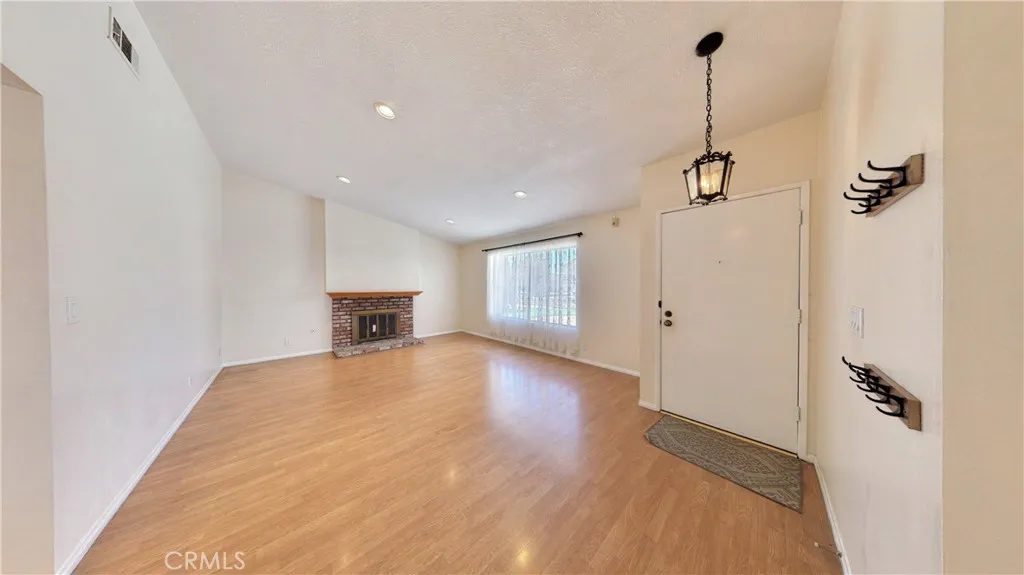 Photos may include virtual staging and / or alternation for visualization purposes.