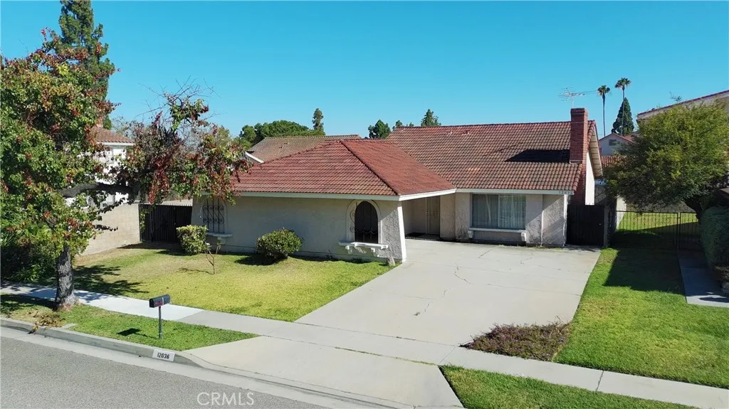 Photos may include virtual staging and / or alternation for visualization purposes.