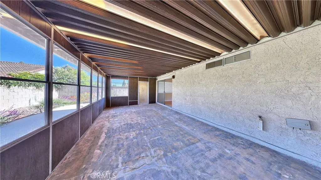 Photos may include virtual staging and / or alternation for visualization purposes.