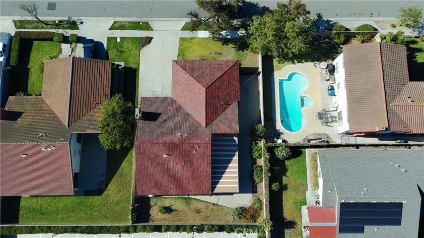 Photos may include virtual staging and / or alternation for visualization purposes.