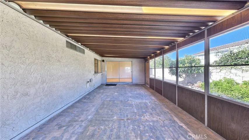 Photos may include virtual staging and / or alternation for visualization purposes.