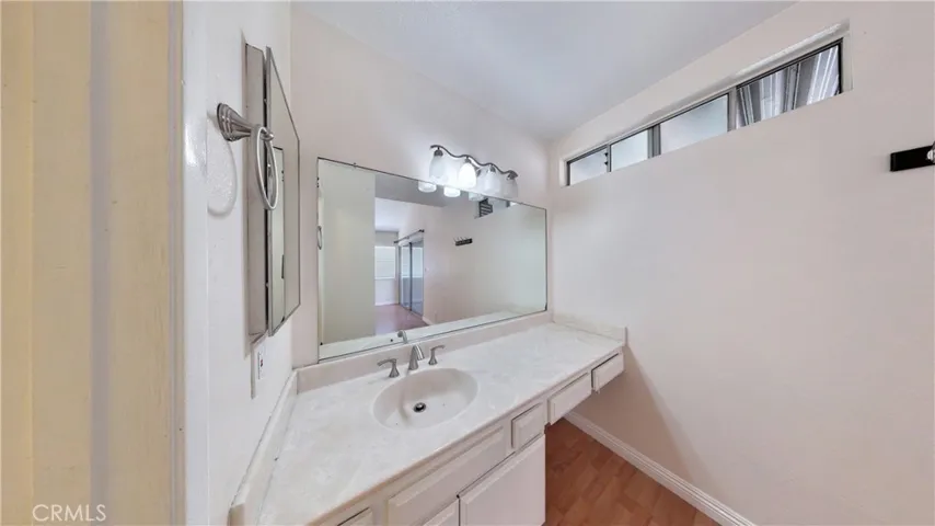 Photos may include virtual staging and / or alternation for visualization purposes.