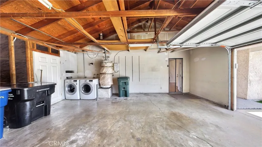 Photos may include virtual staging and / or alternation for visualization purposes.