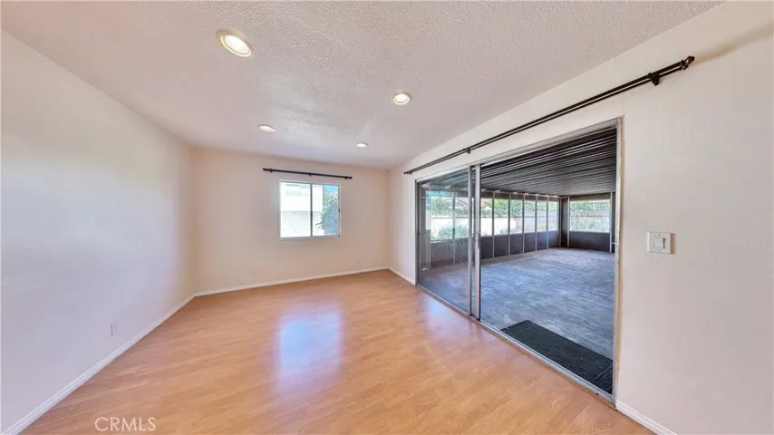 Photos may include virtual staging and / or alternation for visualization purposes.