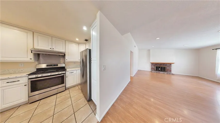 Photos may include virtual staging and / or alternation for visualization purposes.