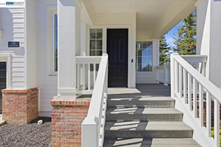 entry front porch area
