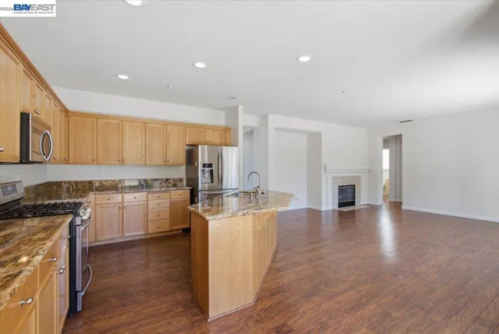 great room concept: kitchen & family room