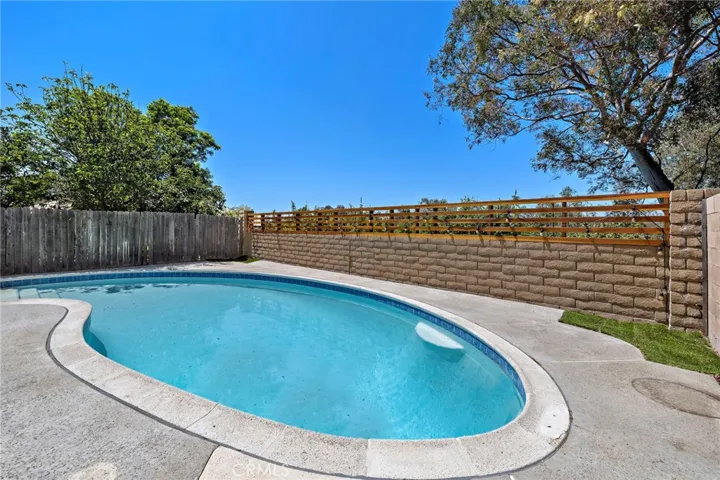 26345 Via Gorrion, Mission Viejo, California 92691