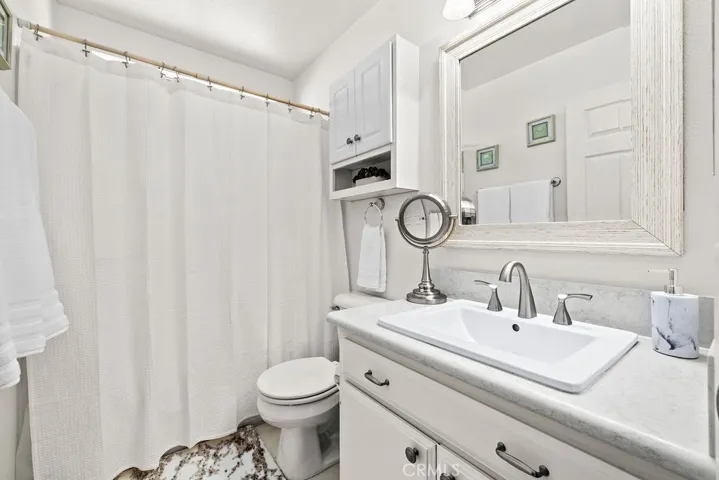 11413 216th, Lakewood, California 90715
