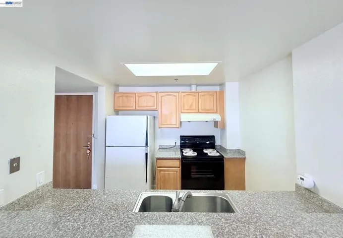 989 Webster St 651, Oakland, California 94607