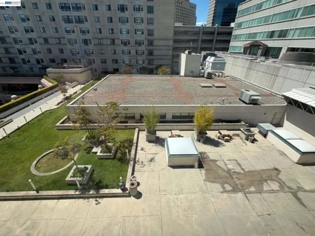 989 Webster St 651, Oakland, California 94607