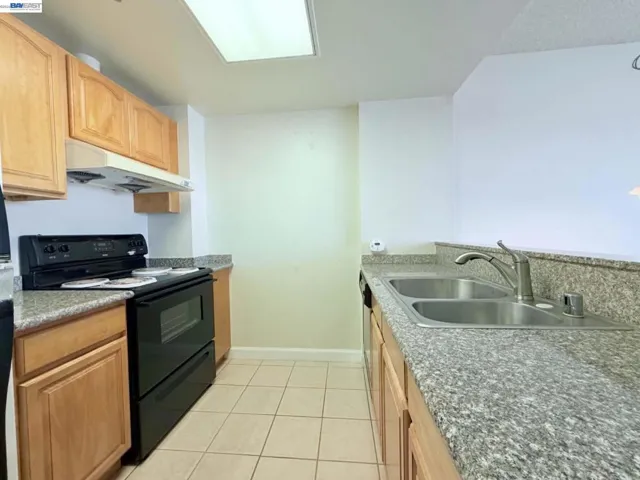989 Webster St 651, Oakland, California 94607