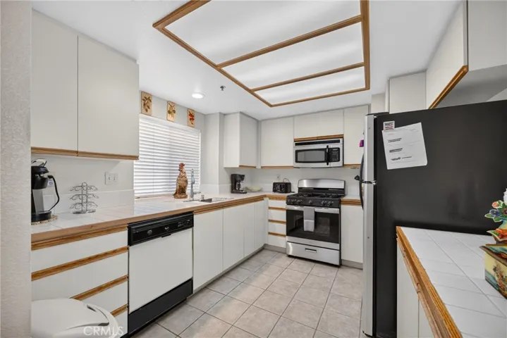 34003 Calle Mora, Cathedral City, California 92234