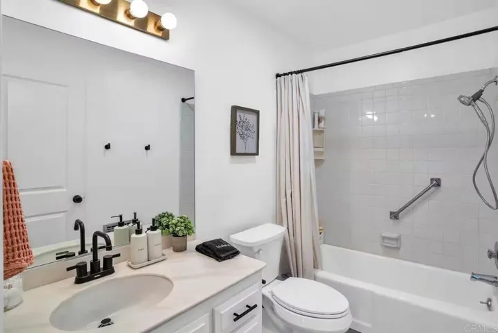 3550 Laketree Drive, Fallbrook, California 92028