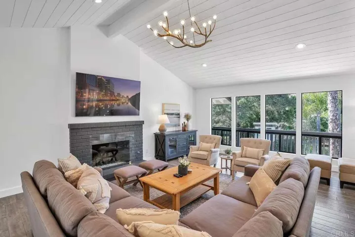 3550 Laketree Drive, Fallbrook, California 92028
