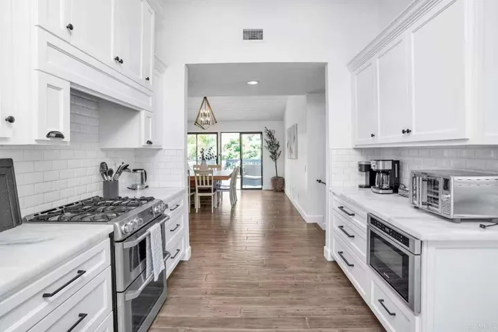3550 Laketree Drive, Fallbrook, California 92028
