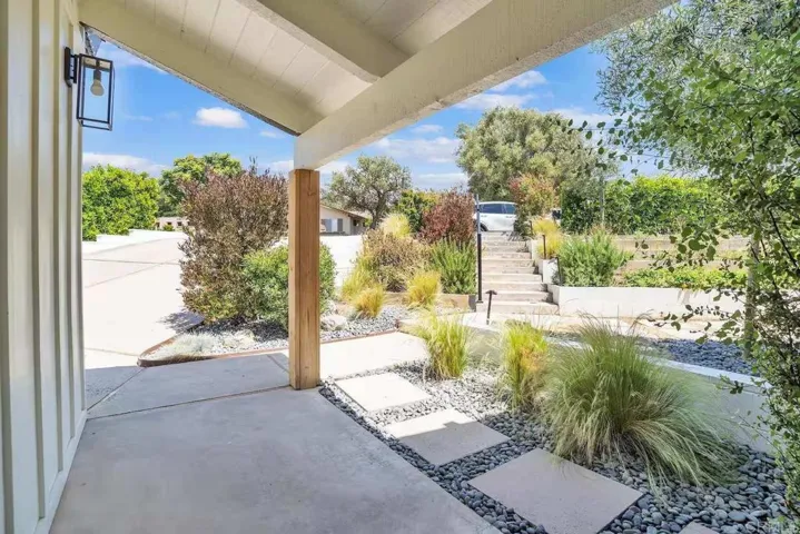 3550 Laketree Drive, Fallbrook, California 92028