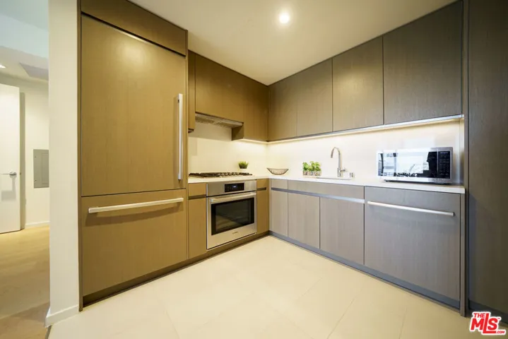 889 Francisco Street 2610, Los Angeles, California 90017