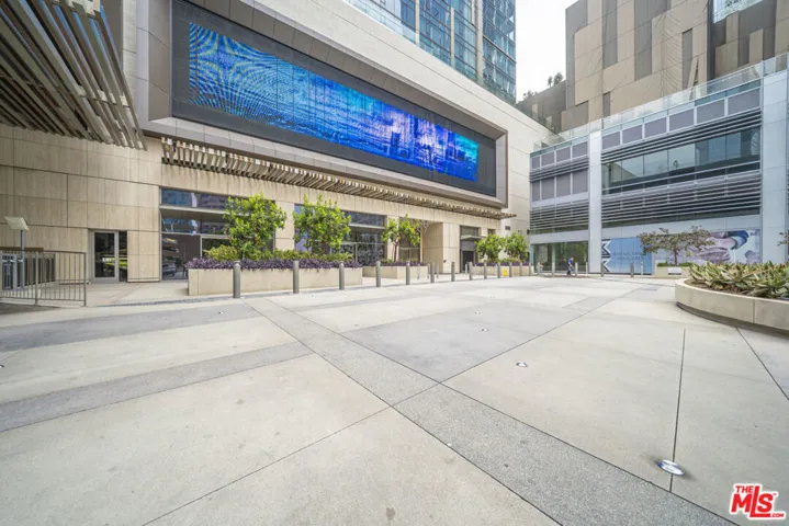 889 Francisco Street 2610, Los Angeles, California 90017