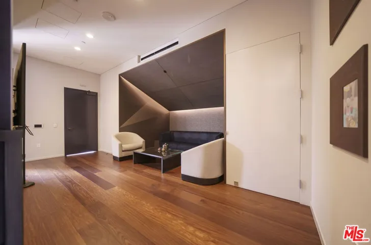 889 Francisco Street 2610, Los Angeles, California 90017