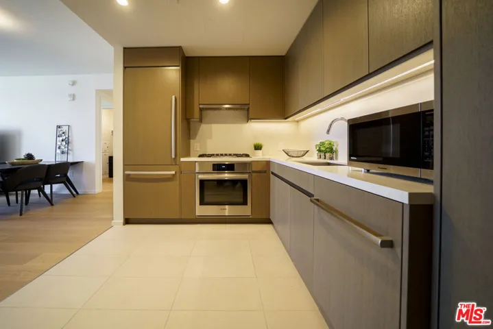 889 Francisco Street 2610, Los Angeles, California 90017