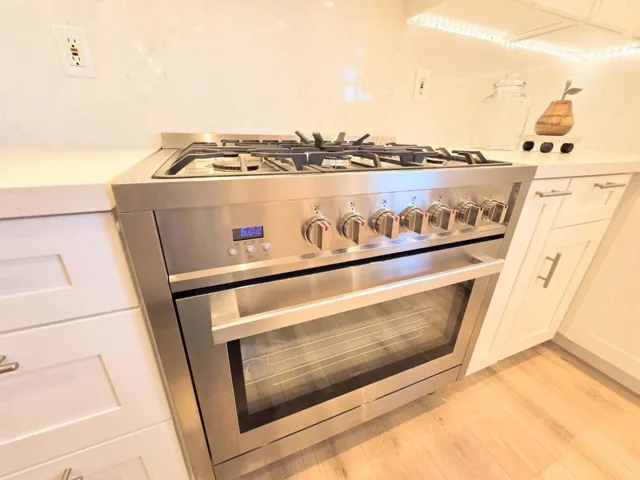 200 Kamson Way, Campbell, California 95008