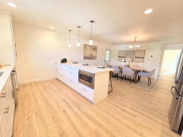200 Kamson Way, Campbell, California 95008