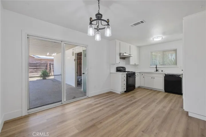 587 Sunset Street, Kingsburg, California 93631