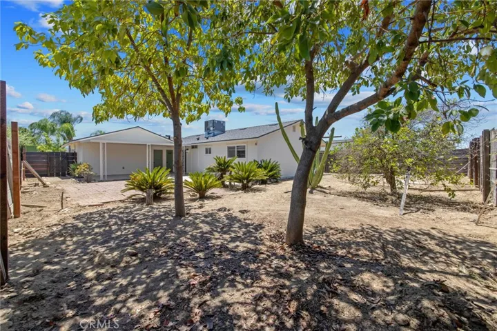 587 Sunset Street, Kingsburg, California 93631