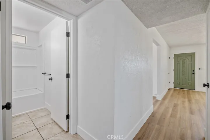 587 Sunset Street, Kingsburg, California 93631