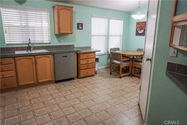 8811 Canoga Avenue 229, Canoga Park, California 91304