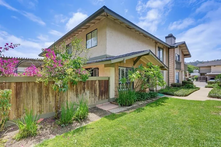 10740 Caminito Bravura, San Diego, California 92071