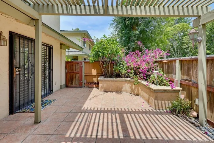 10740 Caminito Bravura, San Diego, California 92071