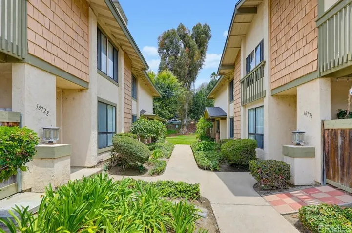 10740 Caminito Bravura, San Diego, California 92071