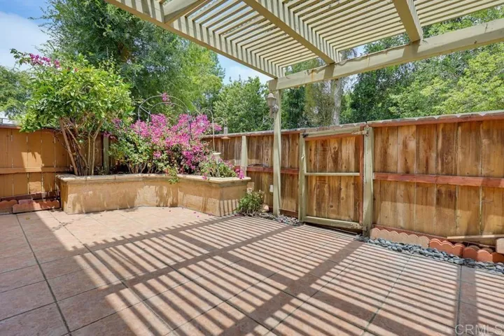 10740 Caminito Bravura, San Diego, California 92071