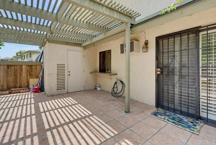 10740 Caminito Bravura, San Diego, California 92071