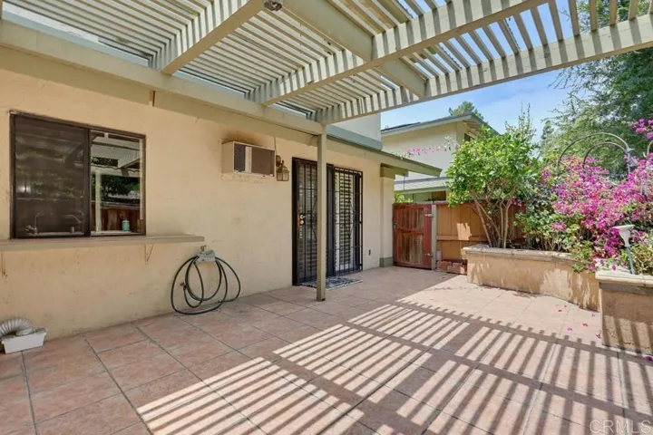 10740 Caminito Bravura, San Diego, California 92071