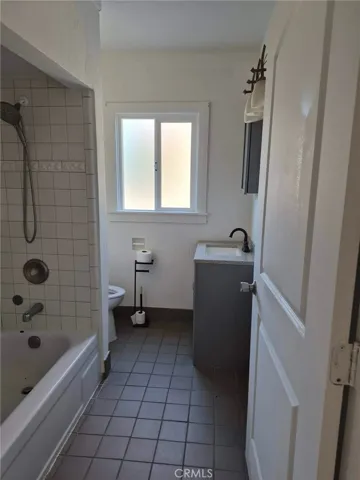 111 Baxter Avenue, Sacramento, California 95815