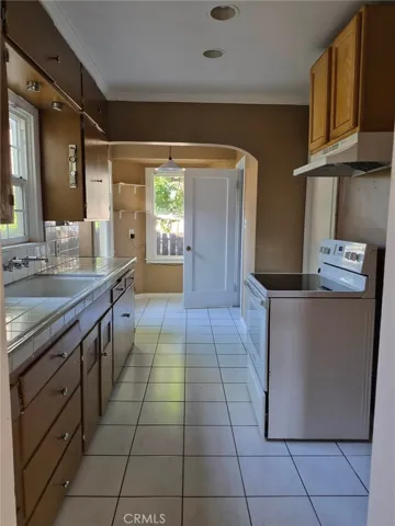 111 Baxter Avenue, Sacramento, California 95815