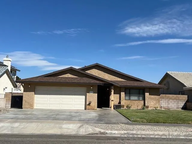 27539 Silver Lakes Parkway, Helendale, California 92342