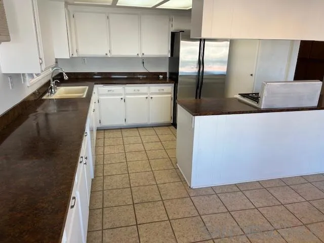 27539 Silver Lakes Parkway, Helendale, California 92342
