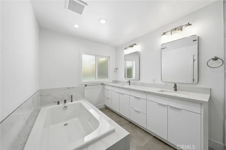 Master Bathroom Tubs and Double Vanities