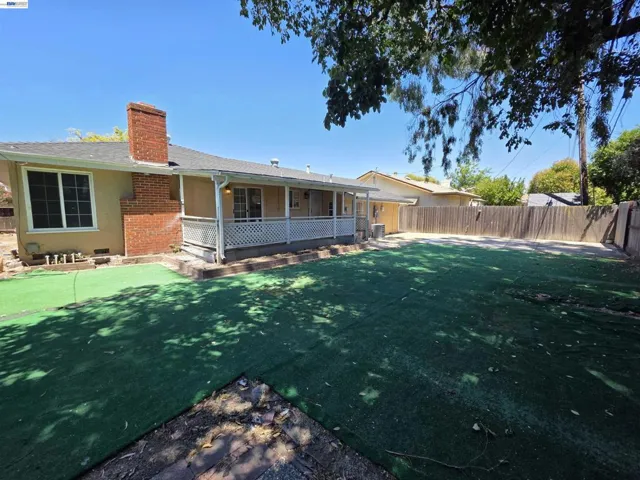 1114 W Downs St, Stockton, California 95207