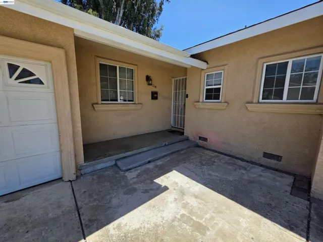 1114 W Downs St, Stockton, California 95207